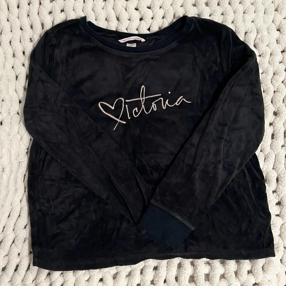 Victoria Secret Crushed Velvet Sweater - Picture 1 of 2